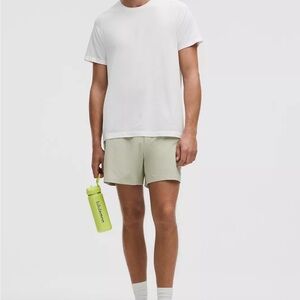 Lululemon Pace Breaker Linerless Short 5"